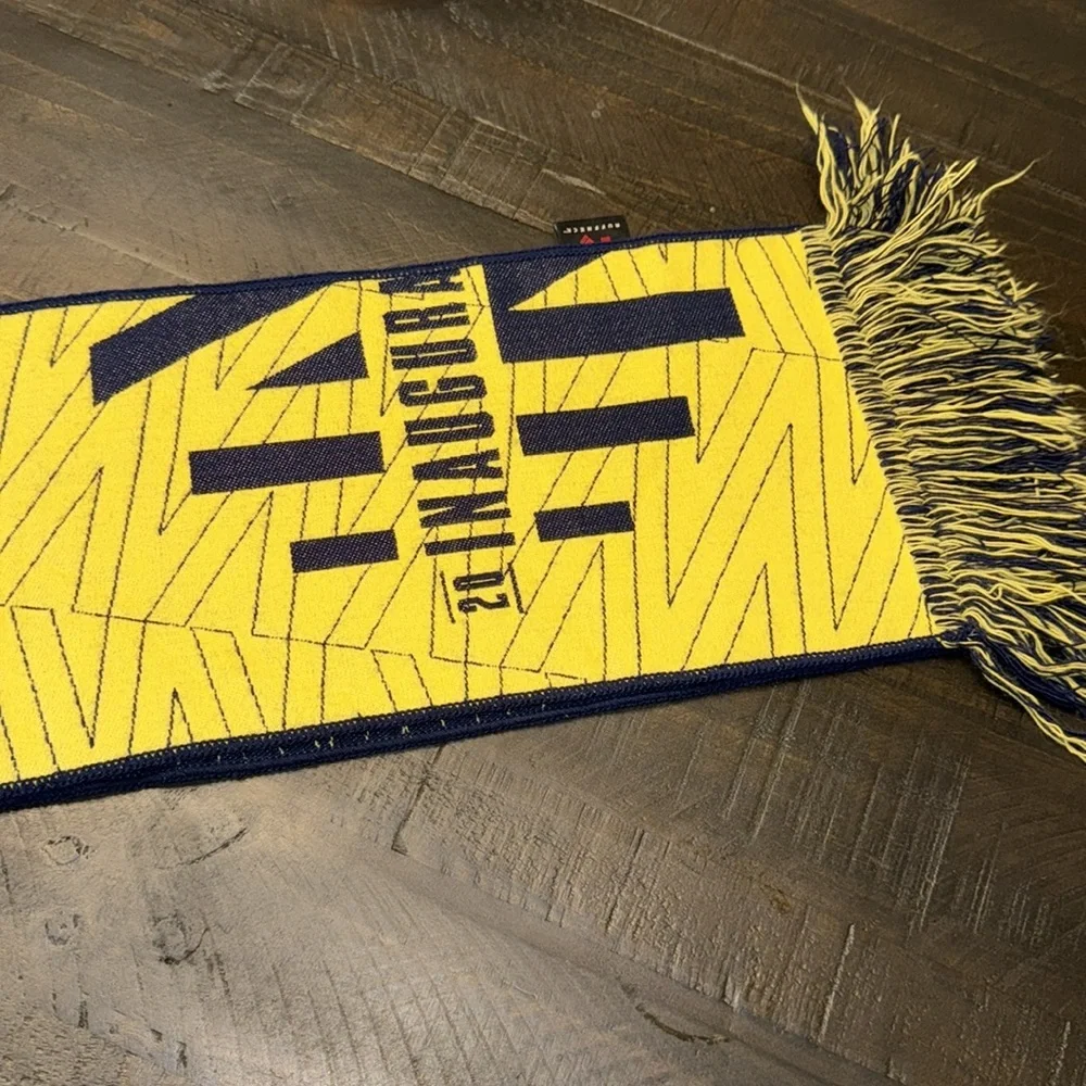 Nashville TN Soccer club 2020 inaugural season, ruff neck Yellow Blue Scarf - Picture 5 of 8
